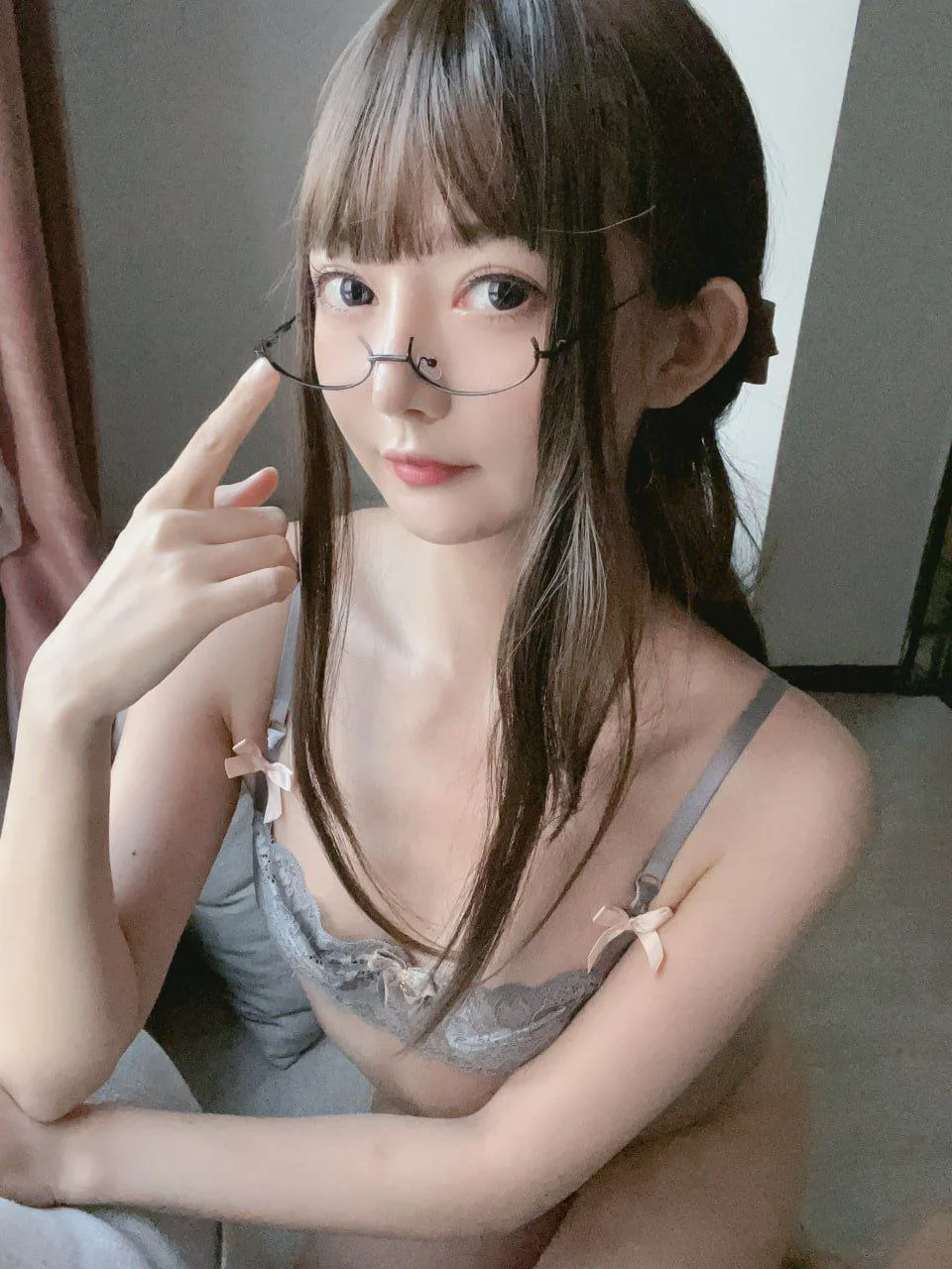 51酱 - 肉丝眼镜娘 [51P,7V-235MB] tg@simisebaisi 【丝足阁】049.webp